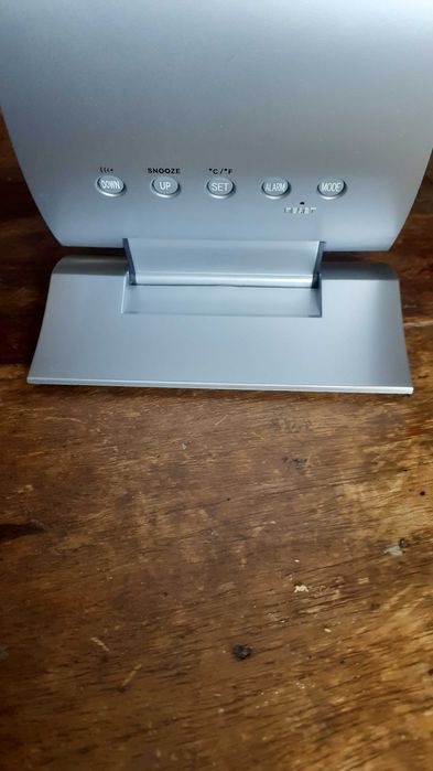 часовник електронен красив и уникален мулти функционален