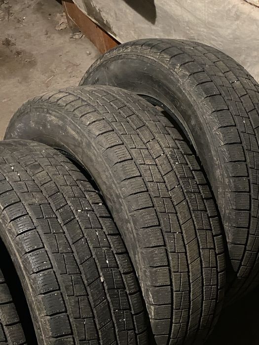 Резина на авто, размер 16