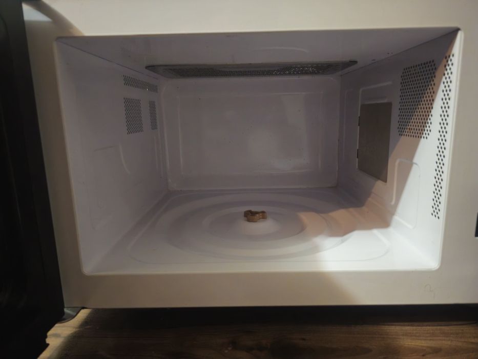 Продам микроволновую печь