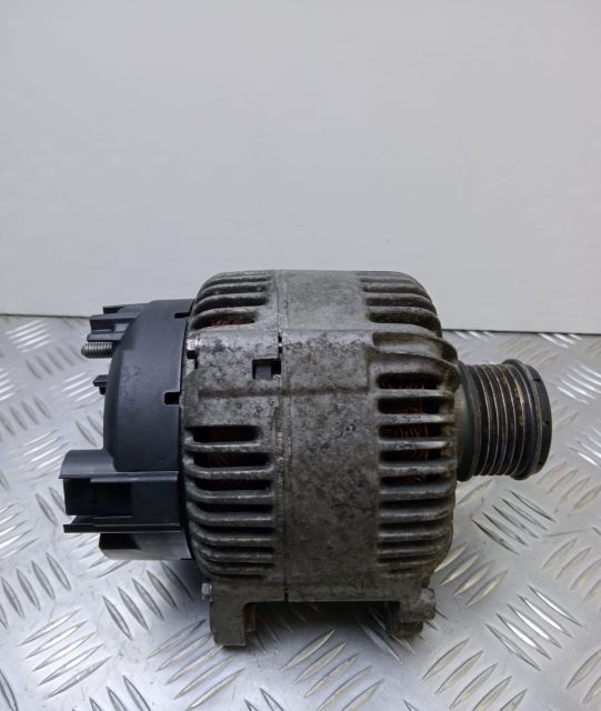 Alternator  180 A 021903026l Skoda Octavia a 2-a generatie seria