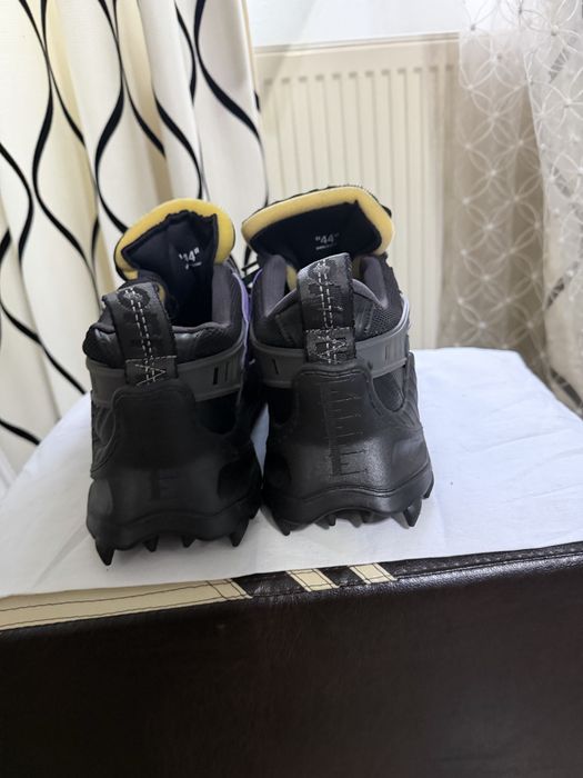 Adidasi Off White Odsy 1000