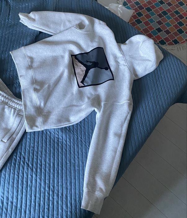 Продам спортивный костюм Jordan!