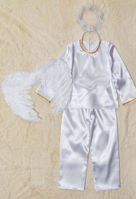 Costum înger cu aripi și cordeluță cu aură