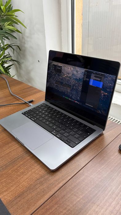 Macbook Pro 14" - M1 PRO - 16GB - 1TB