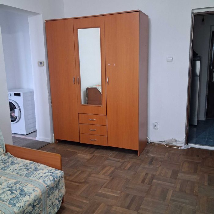 Inchiriez apartament 2 camere Hcc