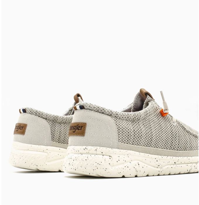 Wrangler!Очень легкая обувь ,удобная!доставка по Узбекистану бесплатно