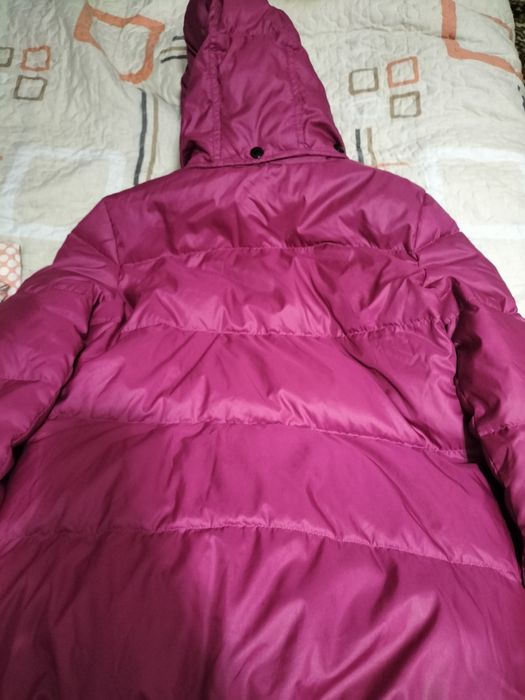 Куртка Adidas, в хорошем состоянии, пуховик.