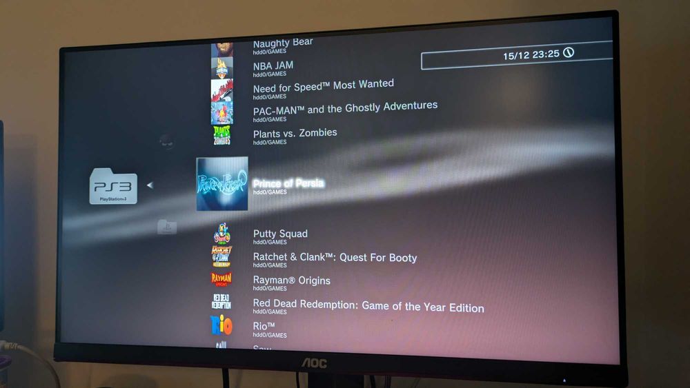 PS3 Super Slim + 136 игри / Playstation 3 1TB