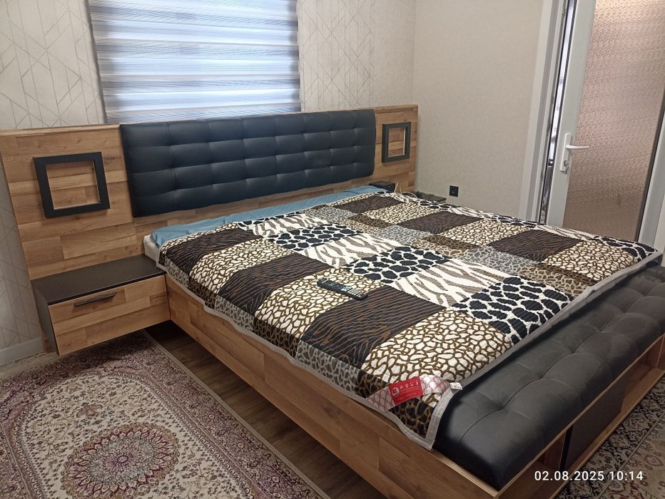 Спальный гарнитур