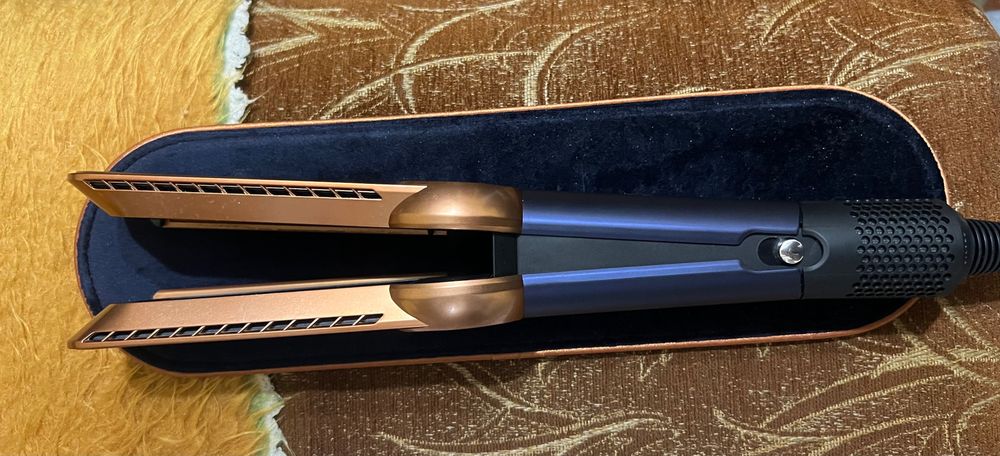 Dyson Airstrait/ Пресе сешоар