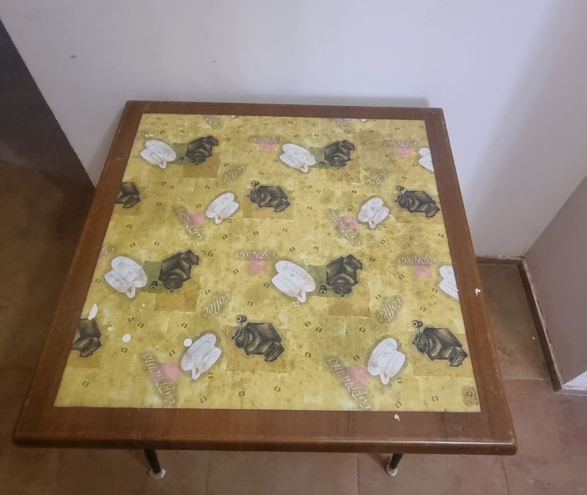 Продам стол винтажный