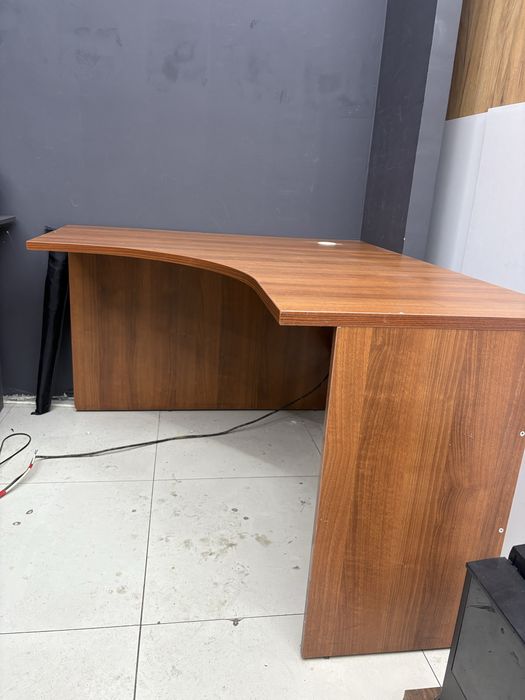 Рабочий стол продаю