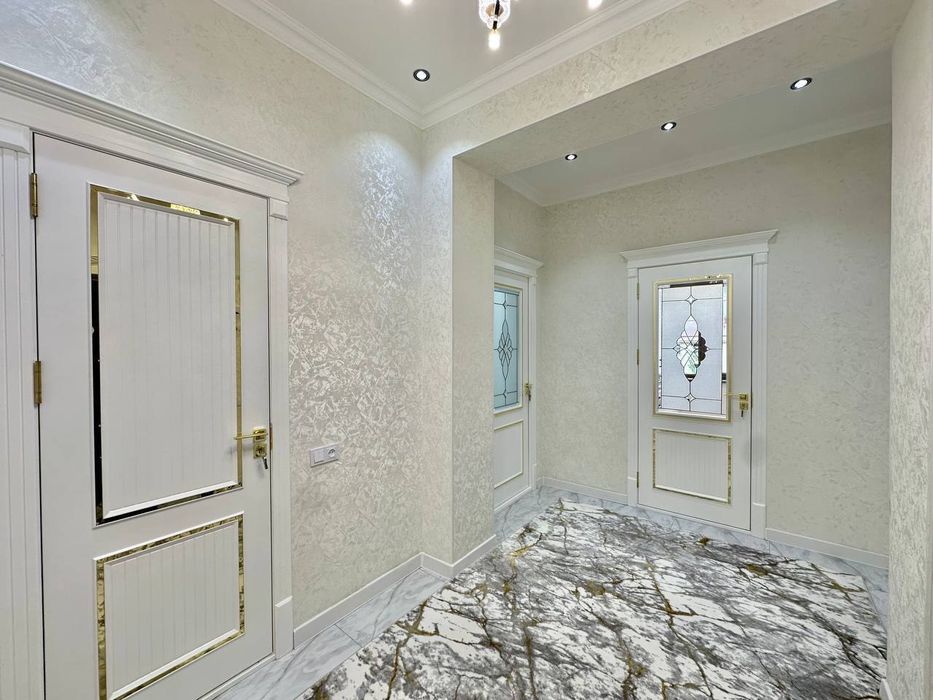 Mirobod bozori yonida kvartira bor