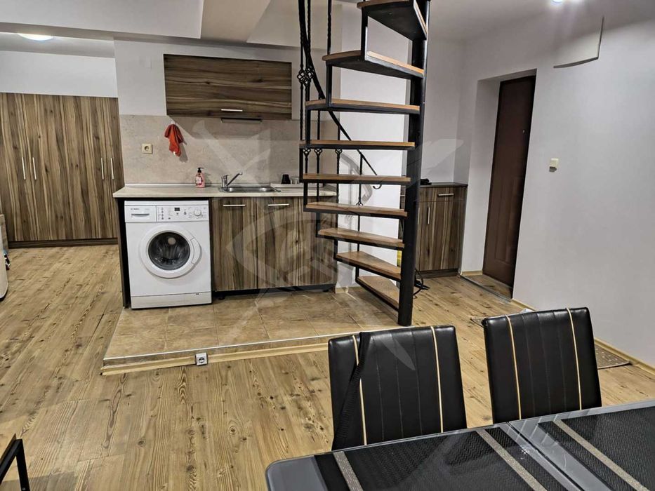 Дава се под наем Мезонет в Варна, Център - 75 кв.м за 997.05 € - Снимка #1