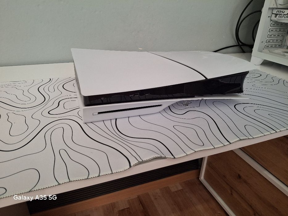 PS5 Disk Edition 1TB + контролер + кутия