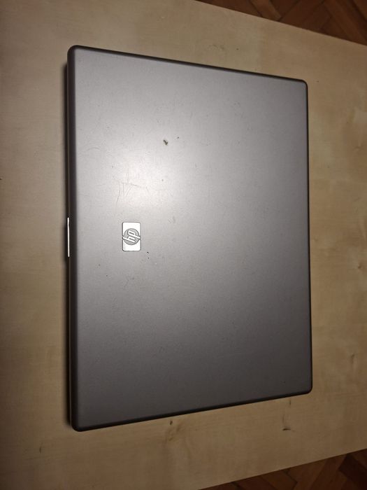 Laptop HP Compaq 6720s functional, hard schimbat cu SSD 200 GB