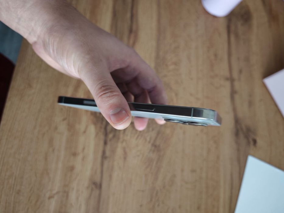 Iphone 16 pro max titan in garantie