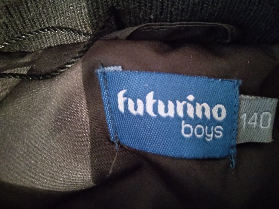 Продам куртку детскую для мальчика