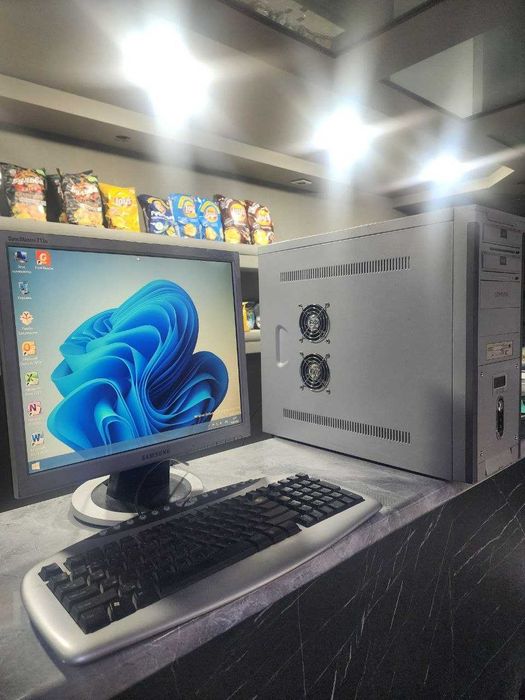 кейс не дорогой DDR 2 945 Плата+экран +клавиатура