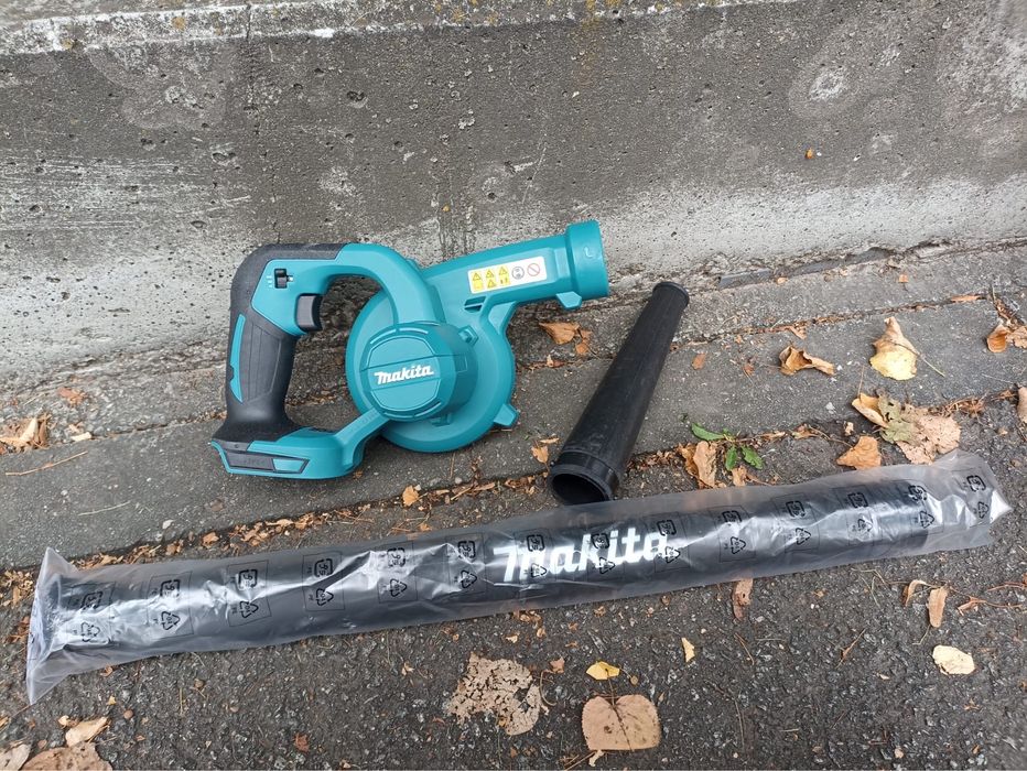 Suflanta(Praf/Frunze) cu doua tuburi&Aculatoriginale-Makita, Noi.