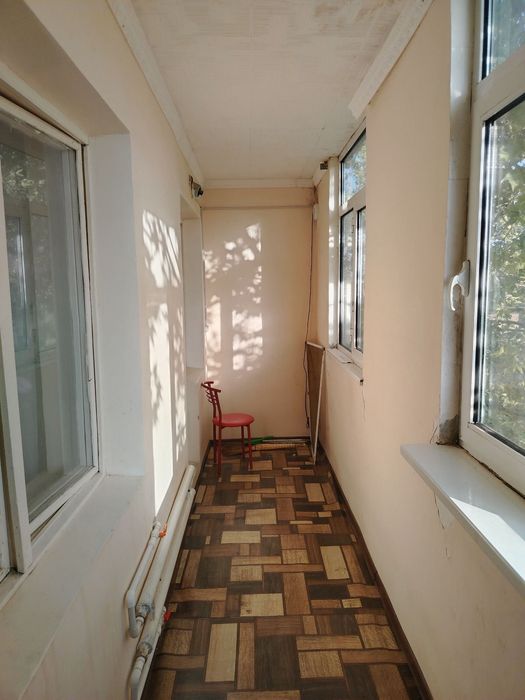 Чирчик ш. 9 м/н Кв Конструктаров кирпичный кубик дом 1х/4/4 46 м²