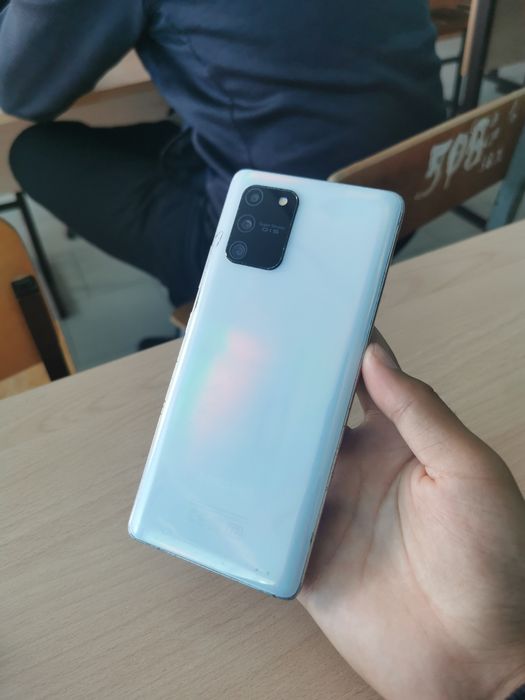 Samsung самсунг с10 лайт