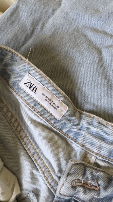 Дънки от Zara в син цвят