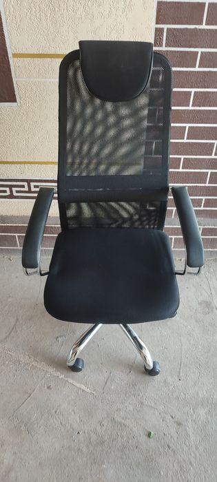 Офысний кресло .