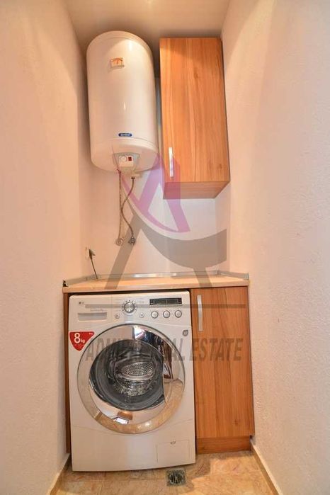 Дава се под наем Тристаен апартамент в Варна, Базар Левски - 100 кв.м за 850 € - Снимка #7