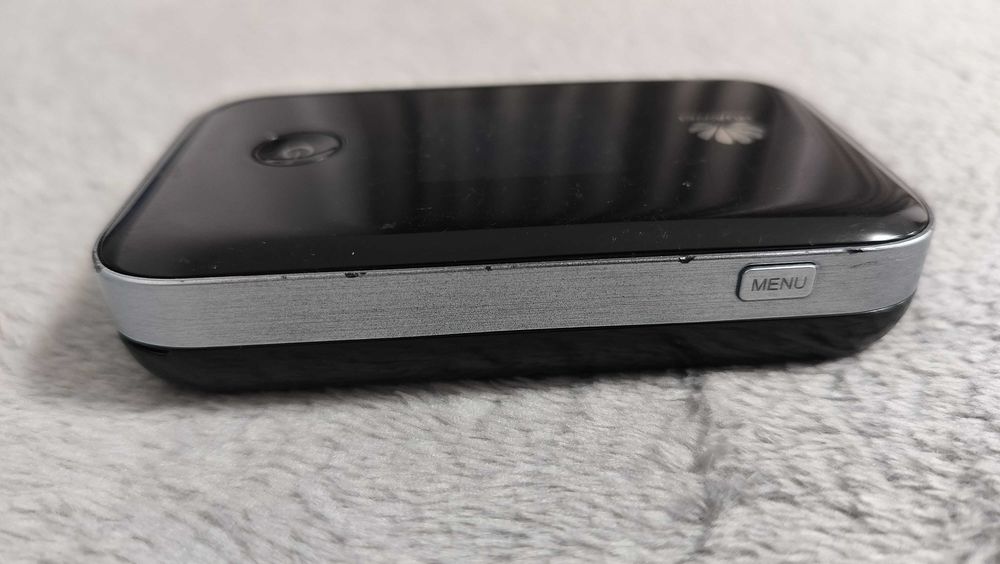 Router wireless portabil hotspot Huawei E5377Ts-32 4G LTE 3560mAh