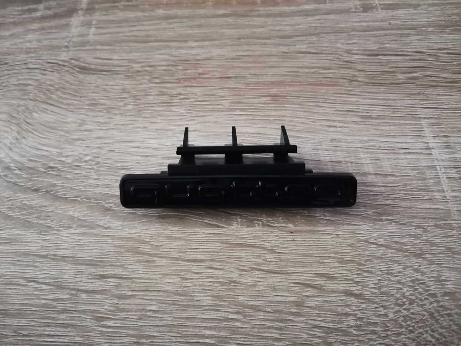 Audi Quattro емблема за решетка черна