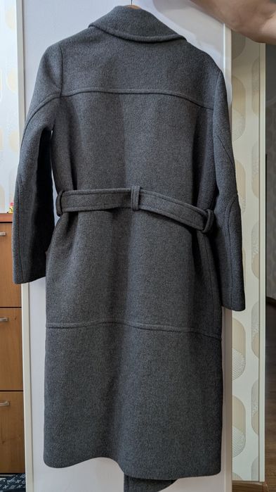 Продам демисезонное пальто