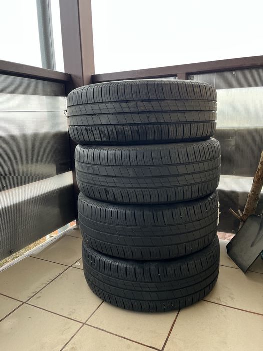 Set 4 anvelope vara Goodyear Efficient Grip  205/55 R17 91V
