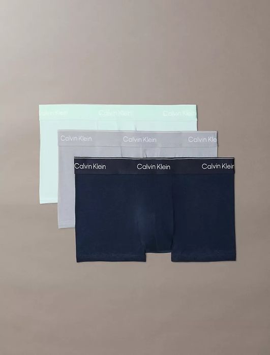 Нижнее бельё Calvin Klein