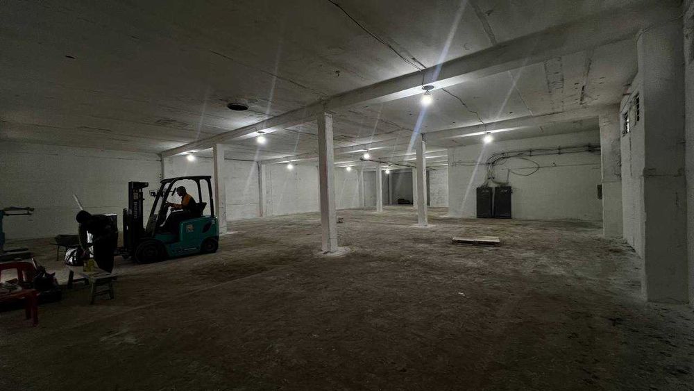 Сдаётся складное помещение в объеме 460 квадратных метров