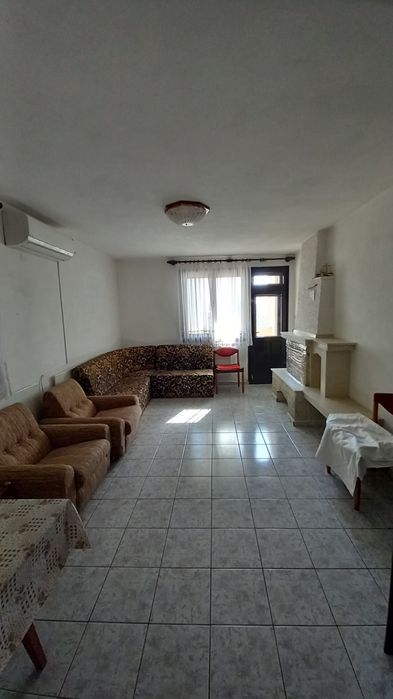 Къща в гр. Българово .На 20 км от гр  Бургас.