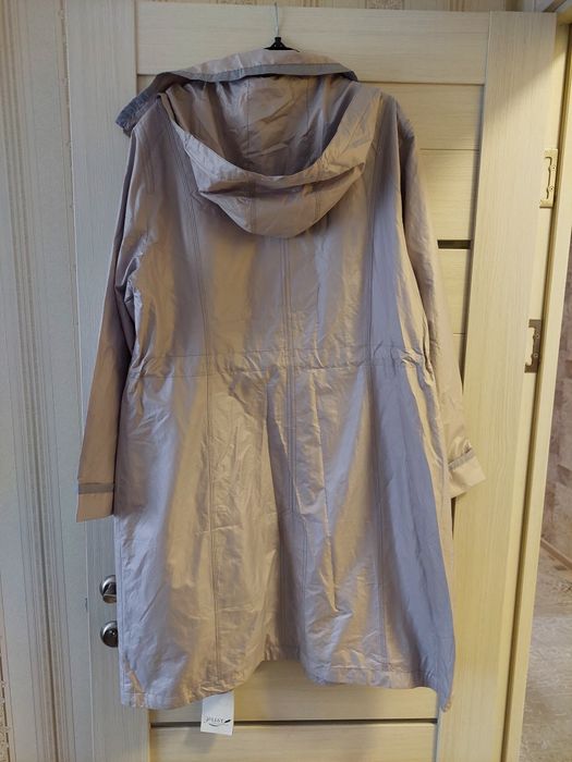 Китайские фирменные Плащи Куртки 56 размер