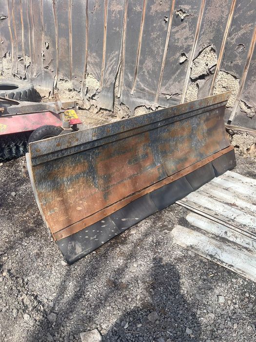 Щётка и снегоотвал для трактора