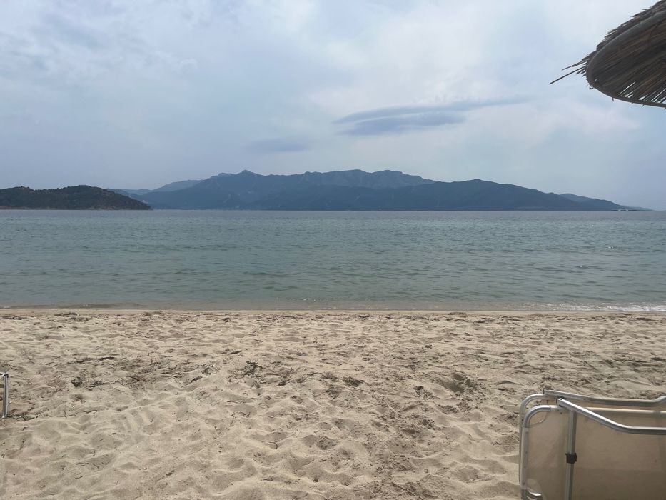 Продавам каравана на къмпинг в Гърция