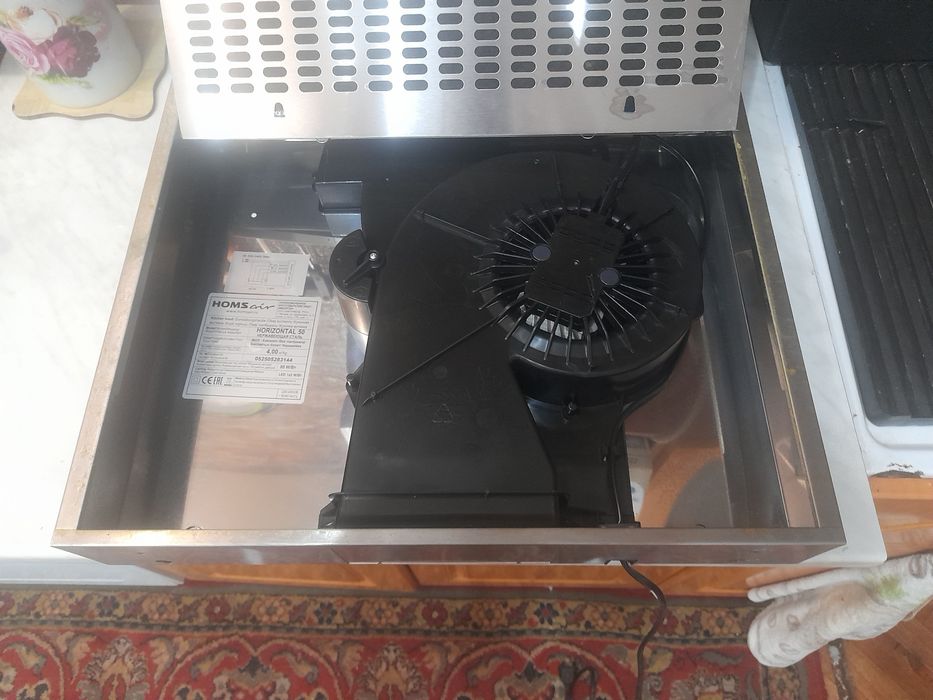 Продам вытяжку для