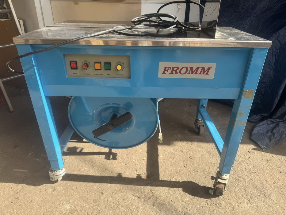 Masina de legat cu banda PP.