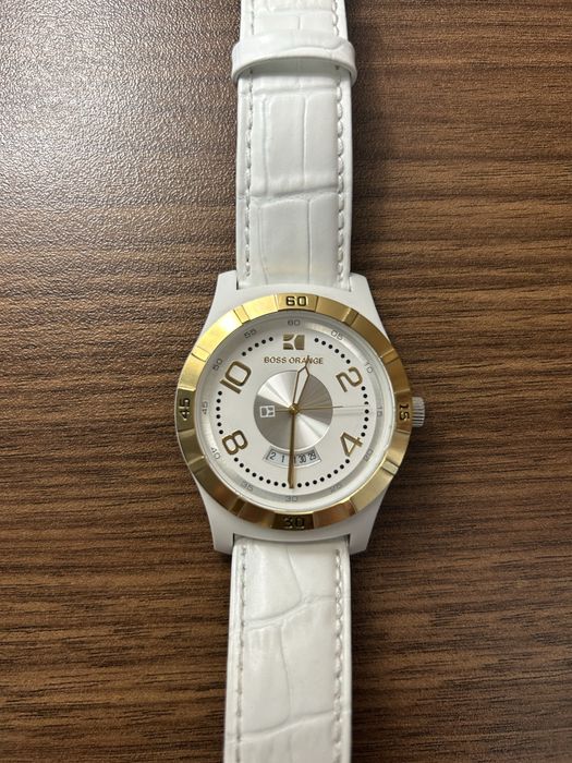 Часовник Hugo Boss Orange