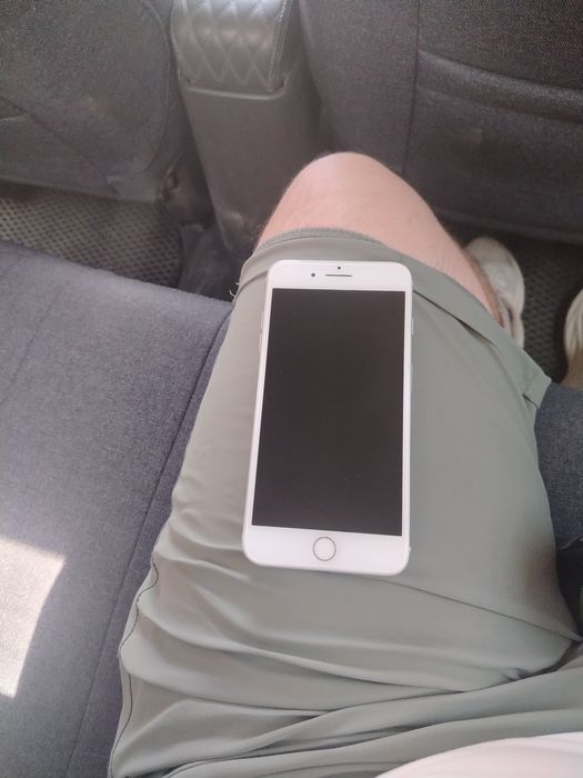 Продам срочно iphone 8plus
