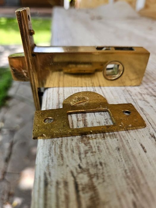 Продам  межкомнатные замки