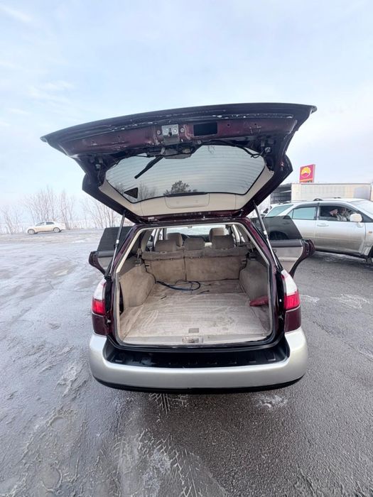 Субару аутбак 2000