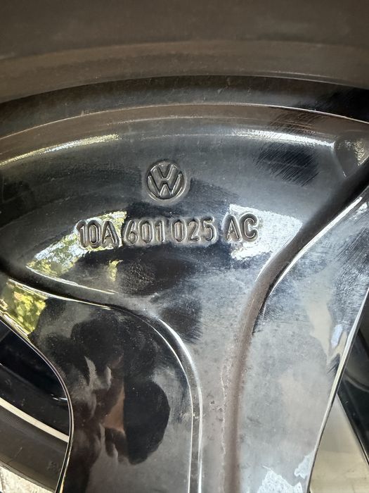 Roți originale VW ID.3 Wellington R19 215/50 R19 Goodyear iarnă Ca Noi
