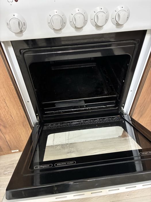 продам электрическую плиту