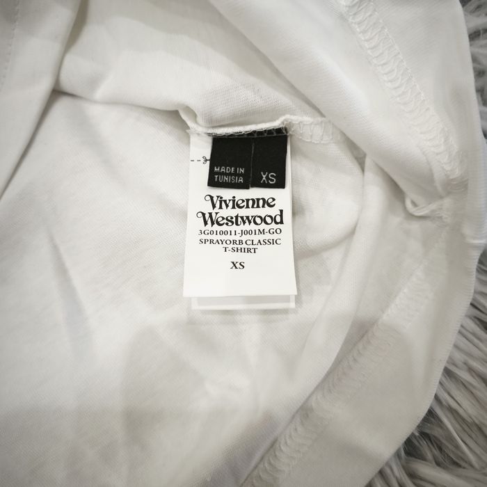 VIVIENNE WESTWOOD дамски тениски в два цвята НОВИ
