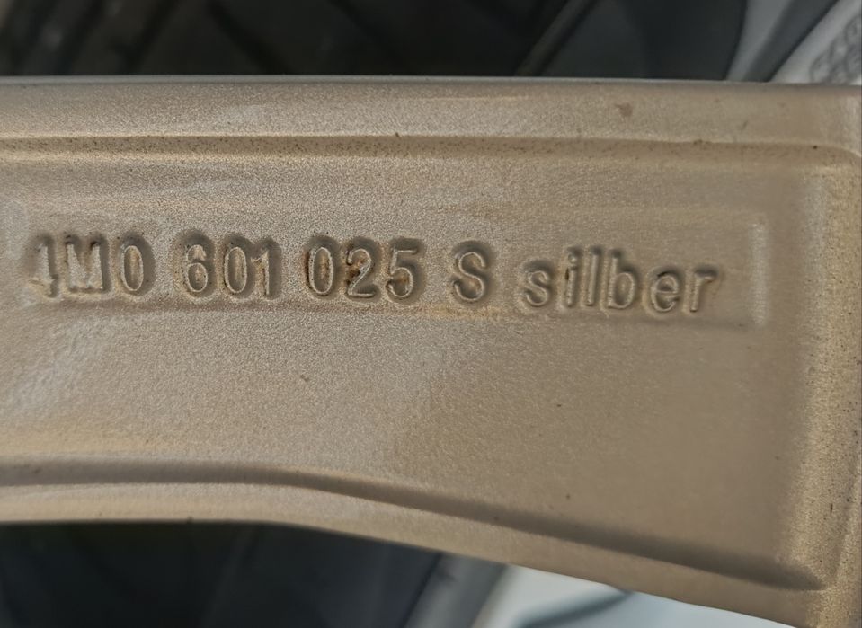 Оригинални джанти с гуми летни 21 цола за Audi Q7 SQ7 дот 2022г