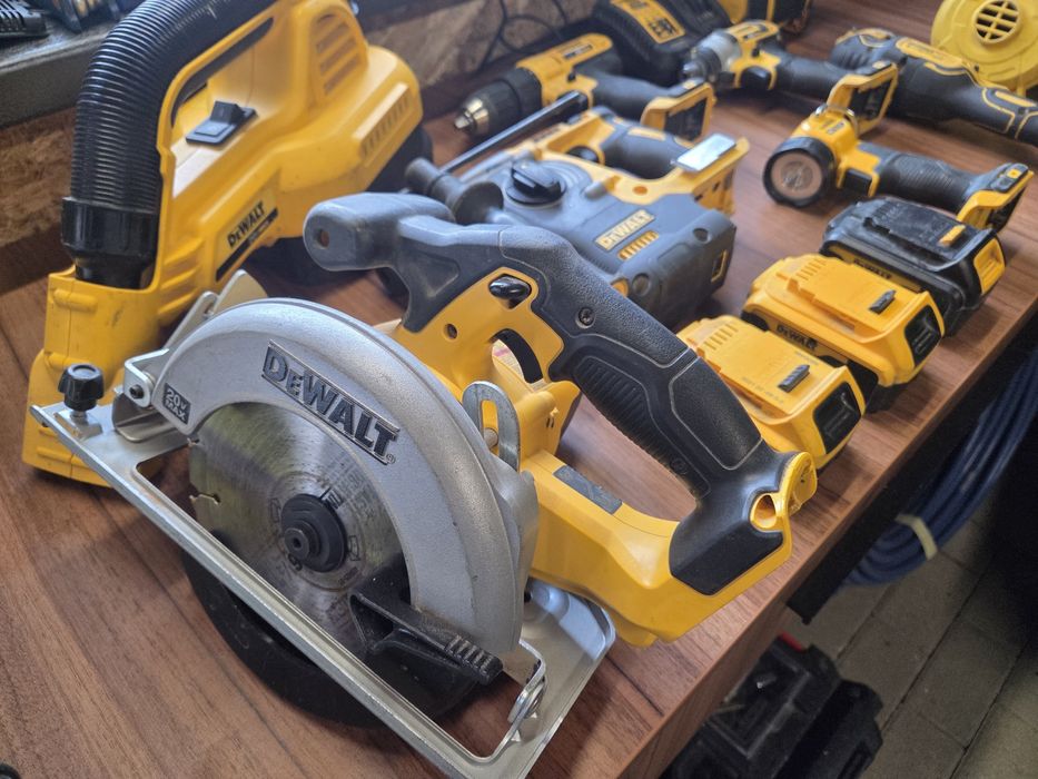 Set scule DEWALT